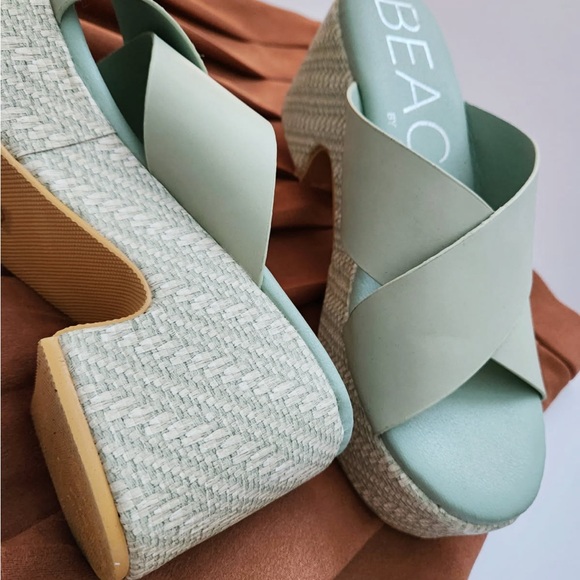 beach matisse Shoes - Beach by Matisse Women’s Wedge size 8